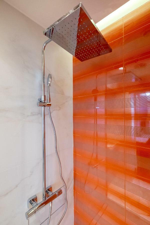 Vitosha Blvd 3-Bedroom, 2-Bathroom Lux Suite Sofia Exterior foto